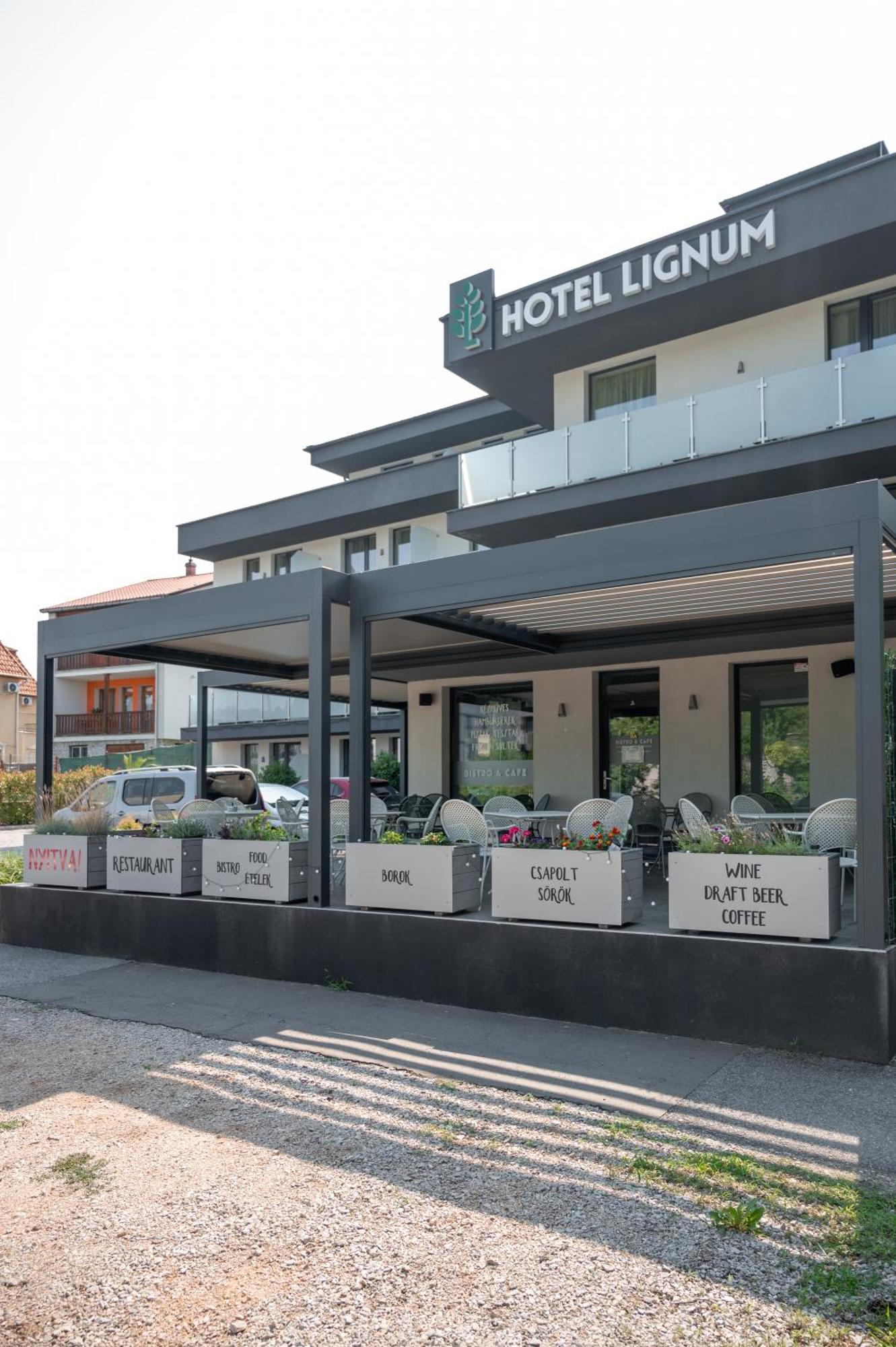 Lignum Hotel 미슈콜츠 외부 사진