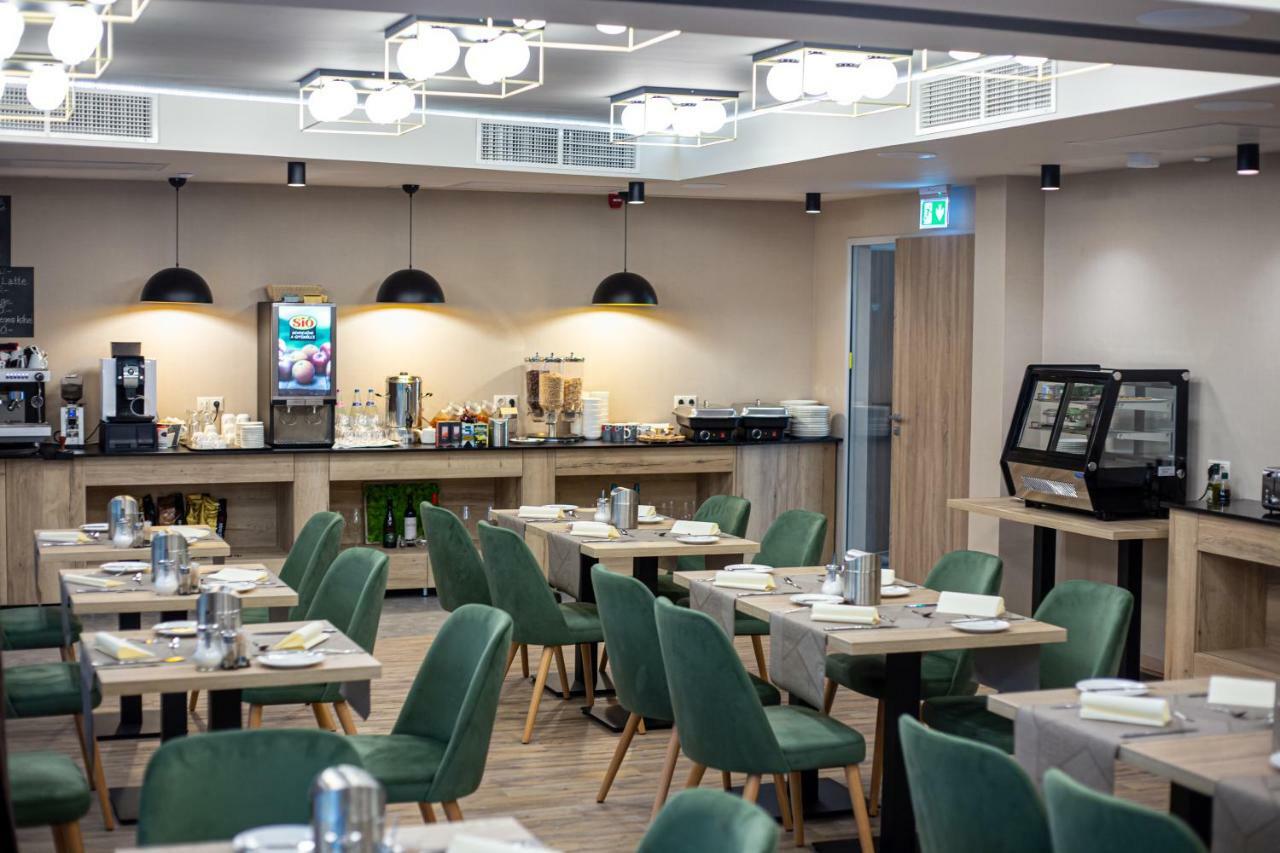 Lignum Hotel 미슈콜츠 외부 사진